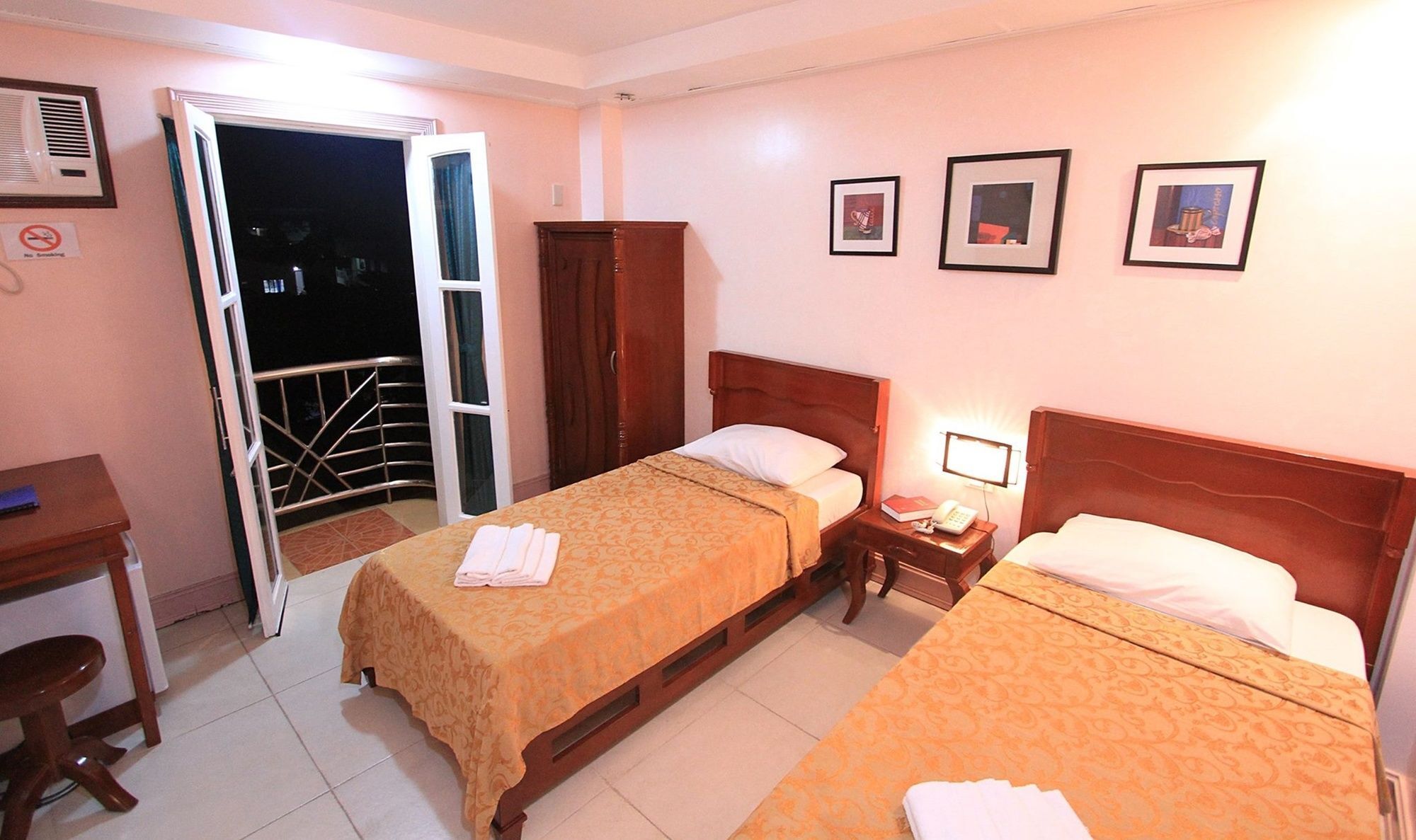 Bora Sky Hotel Balabag  Luaran gambar